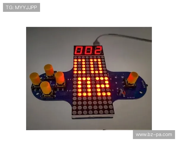 揍击派对主题俄罗斯方块游戏机畅玩体验与全新互动玩法探讨